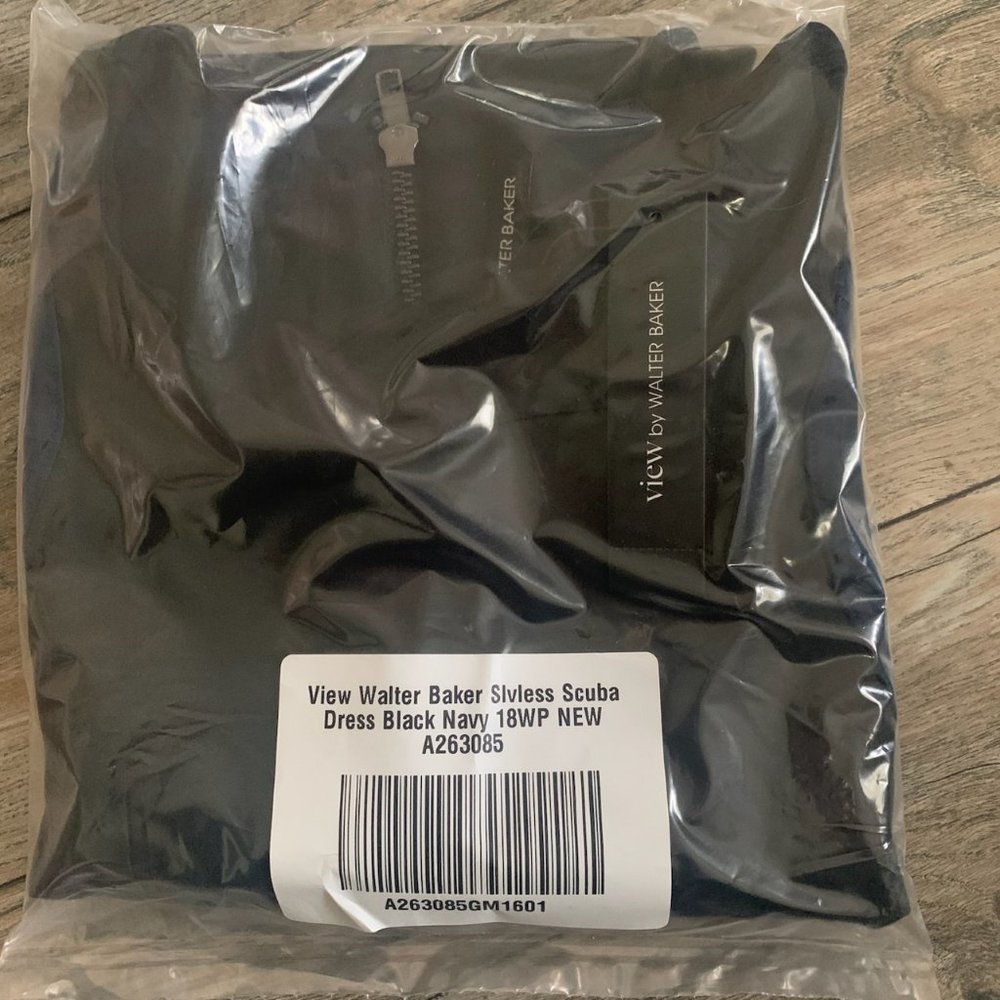 *NWT VIEW WALTER BAKER BLACK/NAVY SCUBA DRESS - Picture 11 of 15